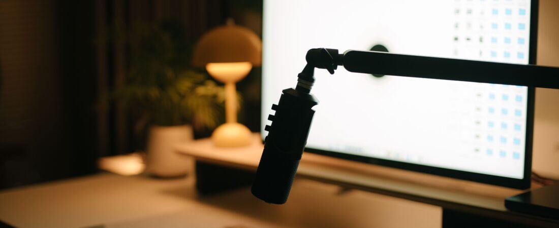 6 Best Microphones for Content Creators in 2026: Top Picks for YouTube, Vlogging & Streaming